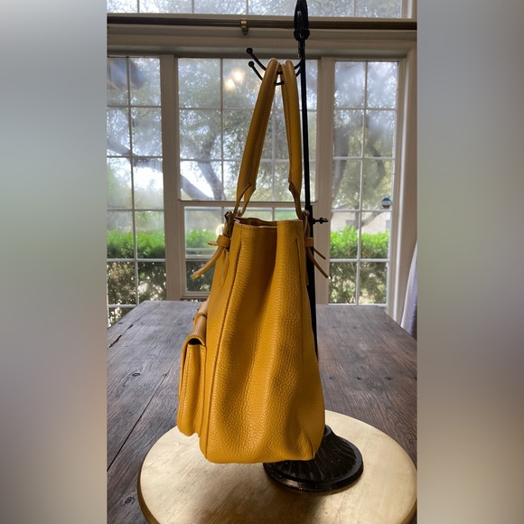 AUTHENTIC VALENTINO Handbag ♥️ 12” W x 10” H x 5” D. Excellent condition. - Picture 8 of 8